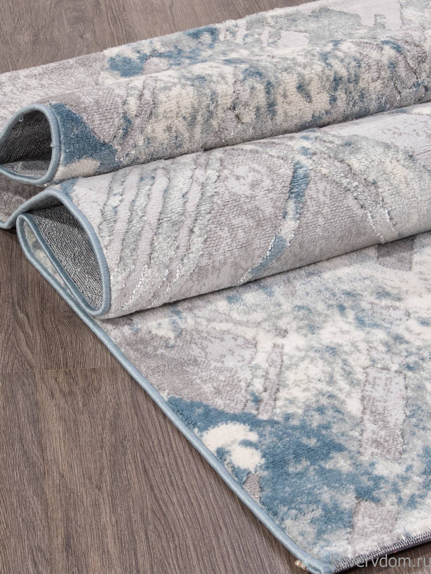 Ковер Valentino V134A D.GREY SHRINK / L.BLUE HEATSET Ковер Valentino V134A D.GREY SHRINK / L.BLUE HEATSET