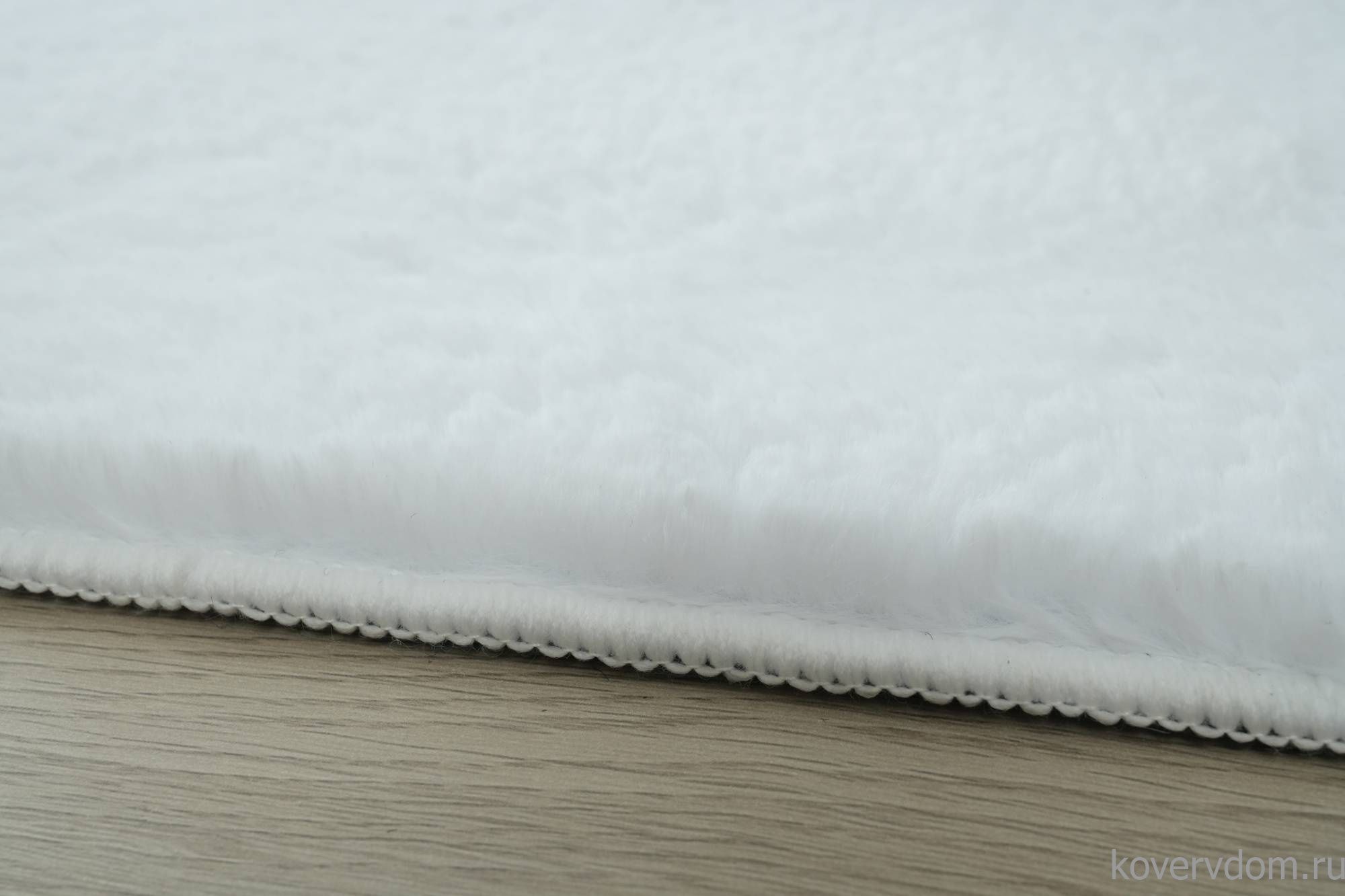 Ковер из искусственного меха RABBIT PX2000 WHITE Круг Ковер из искусственного меха RABBIT PX2000 WHITE Круг