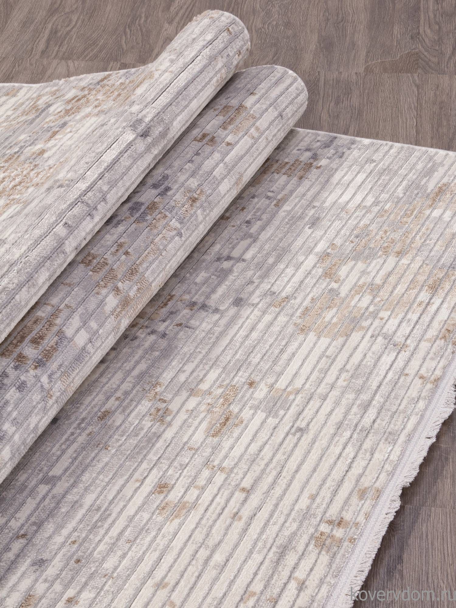 Ковер ALANYA 23619A WHITE / L.GREY Ковер ALANYA 23619A WHITE / L.GREY